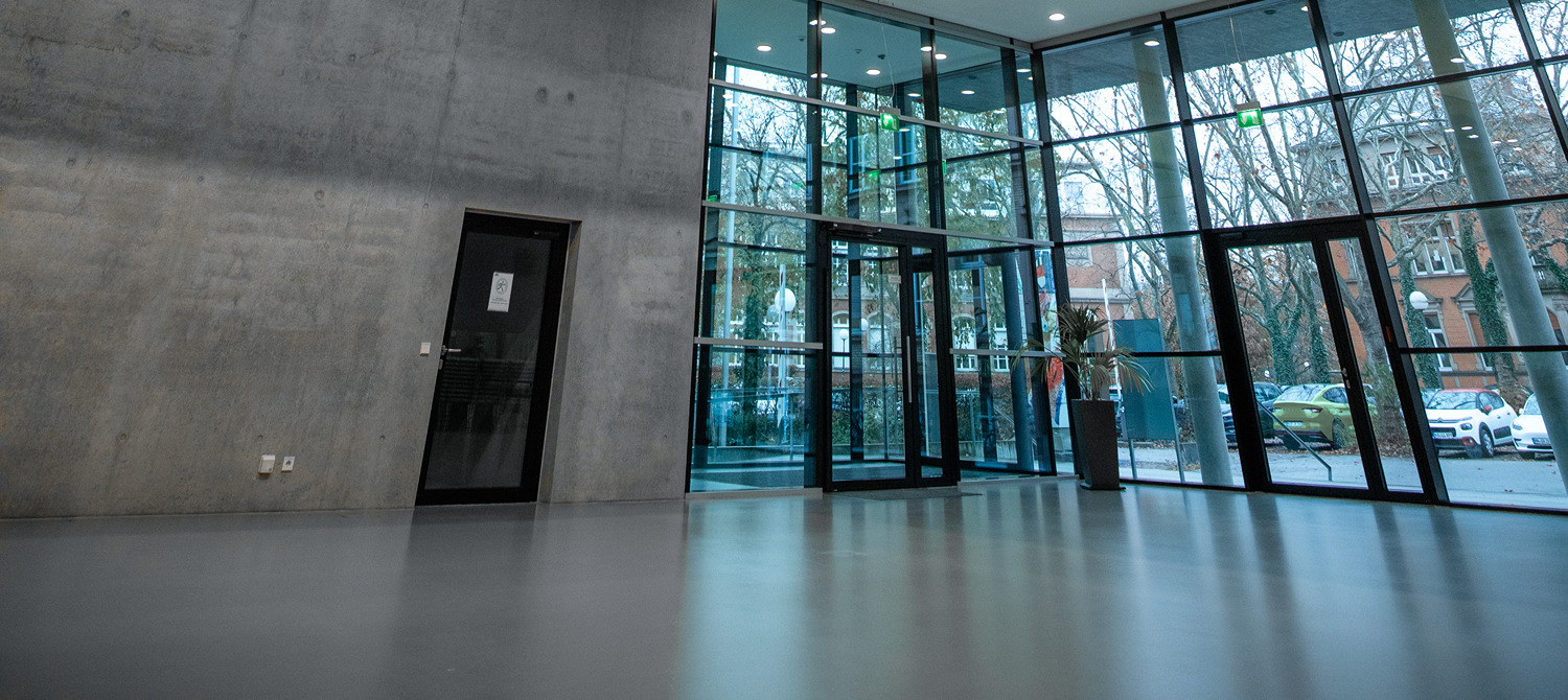 Glänzender Boden im Präsidium